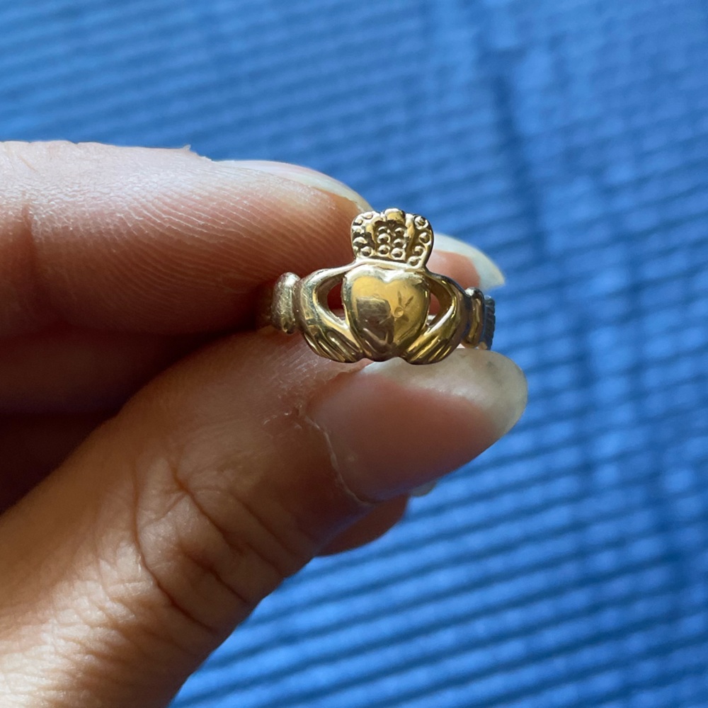 14 k gold plated claddagh ring